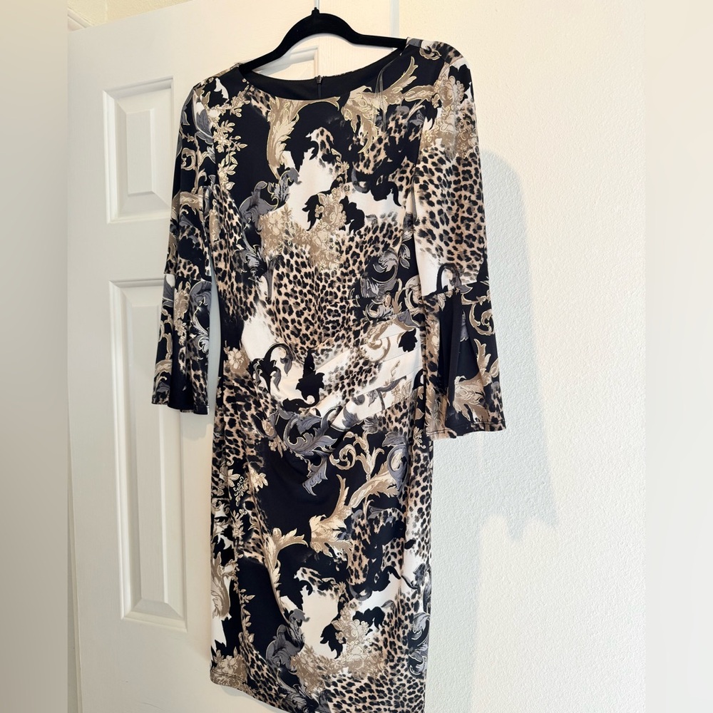 Never been worn. Frank Lyman Design Floral Pattern Dress